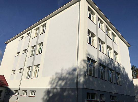 Termomodernizacja Szkoły i Przedszkola w Łebieniu
