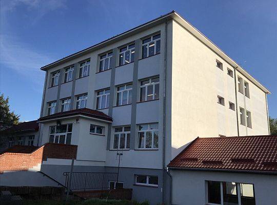 Termomodernizacja Szkoły i Przedszkola w Łebieniu